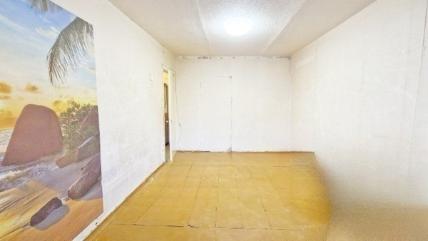 Продам двухкомнатную (2-комн.) квартиру, Южно-Моравская ул, 36, Воронеж г