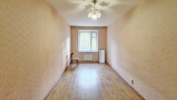 Продам двухкомнатную (2-комн.) квартиру, Южно-Моравская ул, 36, Воронеж г