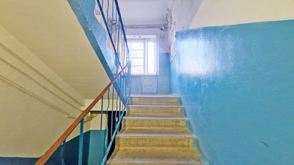 Продам двухкомнатную (2-комн.) квартиру, Южно-Моравская ул, 36, Воронеж г