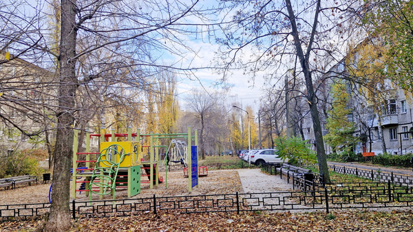 Продам двухкомнатную (2-комн.) квартиру, Южно-Моравская ул, 36, Воронеж г