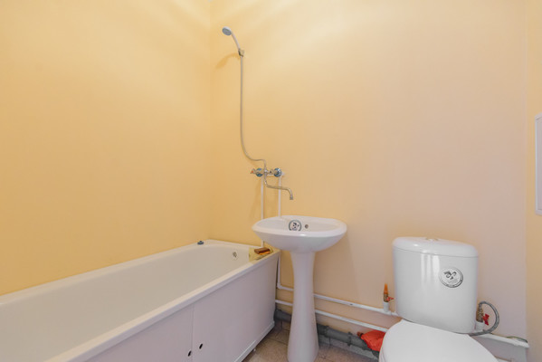 Продам однокомнатную (1-комн.) квартиру, Дмитрия Петрова ул, 9, Ростов-на-Дону г