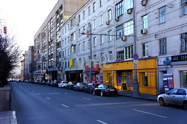 Сдам трехкомнатную (3-комн.) квартиру, Никитский б-р, 25, Москва г