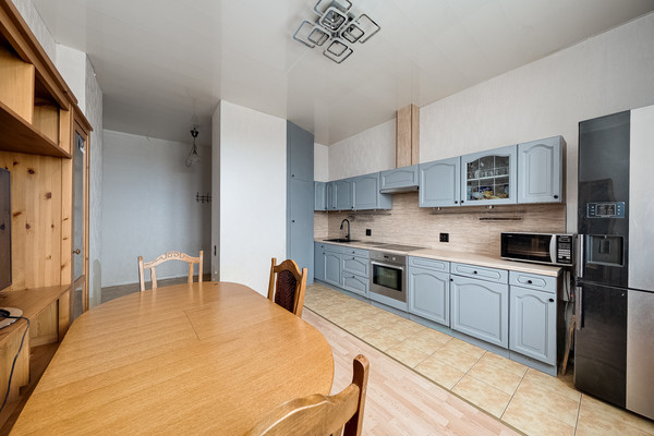 Продам двухкомнатную (2-комн.) квартиру, Новокуркинское ш, 51, Москва г