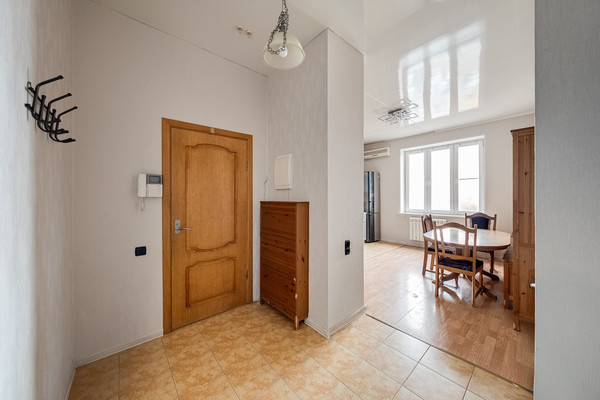 Продам двухкомнатную (2-комн.) квартиру, Новокуркинское ш, 51, Москва г