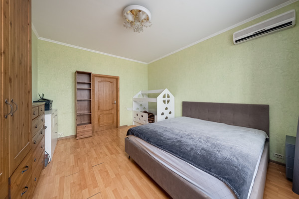 Продам двухкомнатную (2-комн.) квартиру, Новокуркинское ш, 51, Москва г