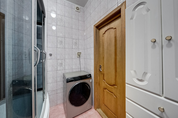 Продам двухкомнатную (2-комн.) квартиру, Новокуркинское ш, 51, Москва г