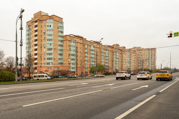 Продам двухкомнатную (2-комн.) квартиру, Новокуркинское ш, 51, Москва г