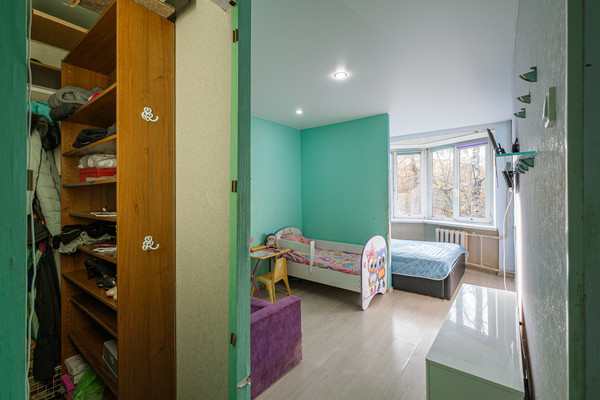 Продам многокомнатную квартиру, Танкиста Хрустицкого ул, 116А, Санкт-Петербург г