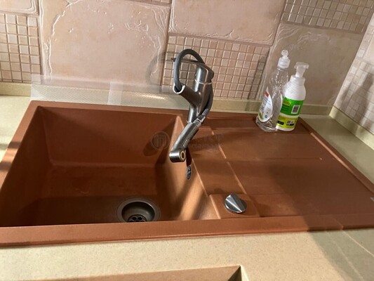 Продам трехкомнатную (3-комн.) квартиру, Маршала Савицкого ул, 16, Москва г