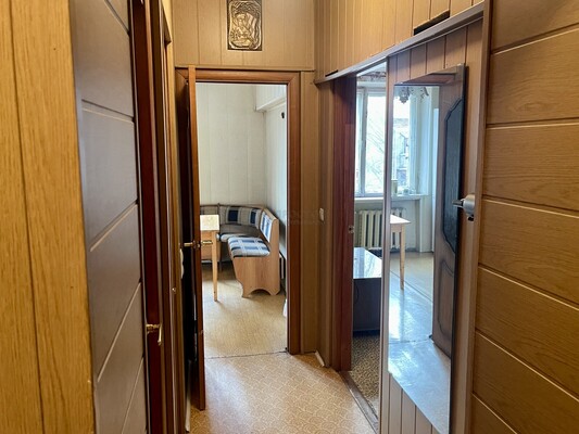 Продам трехкомнатную (3-комн.) квартиру, 2-я Владимирская ул, 15к4, Москва г