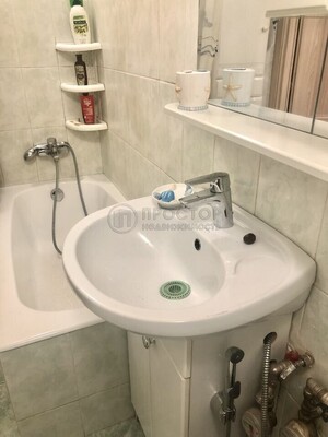 Продам однокомнатную (1-комн.) квартиру, Ломоносовский пр-кт, 34А, Москва г