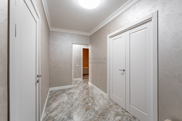 Продам трехкомнатную (3-комн.) квартиру, Гришина ул, 2к1, Москва г