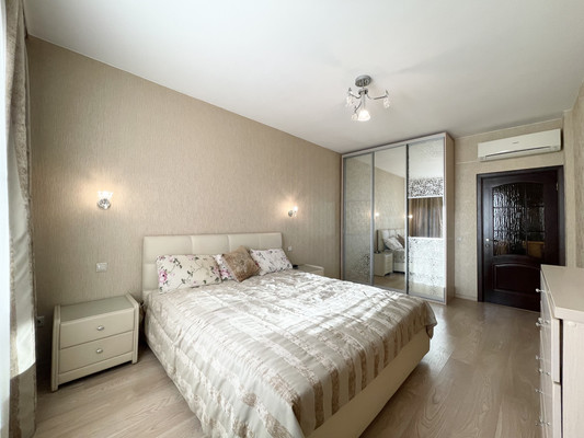 Сдам двухкомнатную (2-комн.) квартиру, Коломяжский пр-кт, 15к2, Санкт-Петербург г