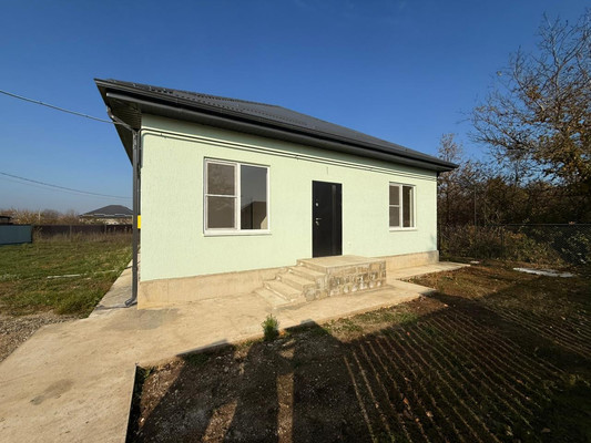 Продам дом, Роз ул, Белореченск г, 0 км от города