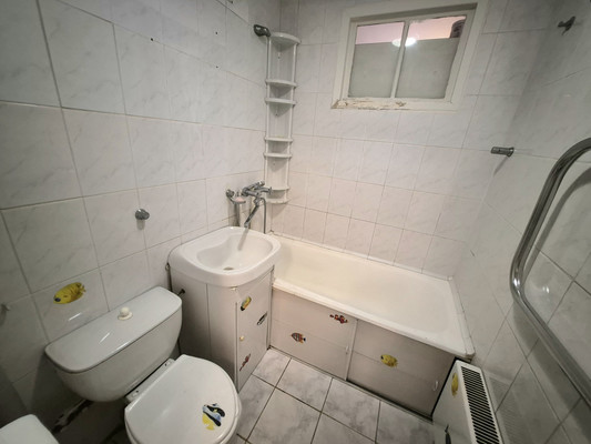 Продам однокомнатную (1-комн.) квартиру, Карла Маркса ул, 8, Королев г