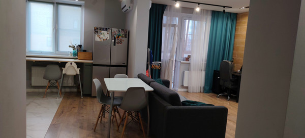 Продам трехкомнатную (3-комн.) квартиру, Хворостянского ул, 25, Новороссийск г