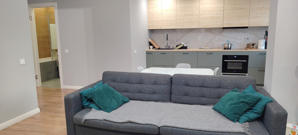 Продам трехкомнатную (3-комн.) квартиру, Хворостянского ул, 25, Новороссийск г