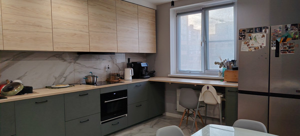 Продам трехкомнатную (3-комн.) квартиру, Хворостянского ул, 25, Новороссийск г