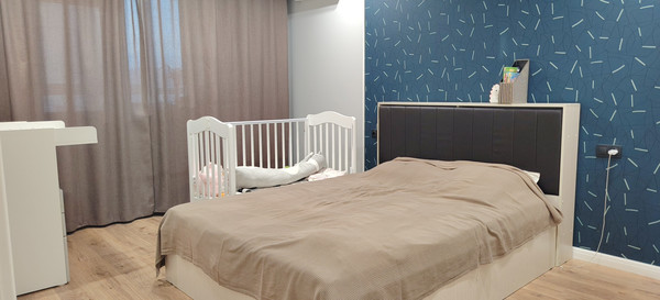 Продам трехкомнатную (3-комн.) квартиру, Хворостянского ул, 25, Новороссийск г