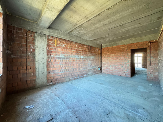 Продам трехкомнатную (3-комн.) квартиру, Атажукина ул, 155, Нальчик г