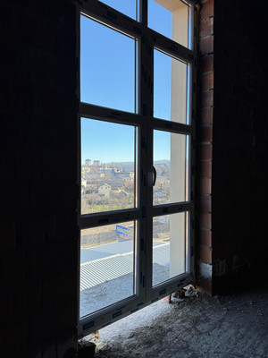 Продам трехкомнатную (3-комн.) квартиру, Атажукина ул, 155, Нальчик г