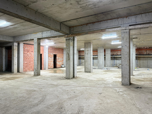 Продам трехкомнатную (3-комн.) квартиру, Атажукина ул, 155, Нальчик г