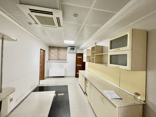 Сдам коммерческое помещение 77,2 м2, Чайковского ул, 2ка, Калининград г