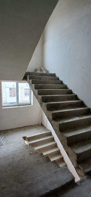 Продам однокомнатную (1-комн.) квартиру, Каменская ул, 100к4, Кенже с