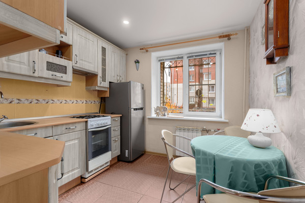 Продам однокомнатную (1-комн.) квартиру, Леонтьевская ул, 41, Пушкин г