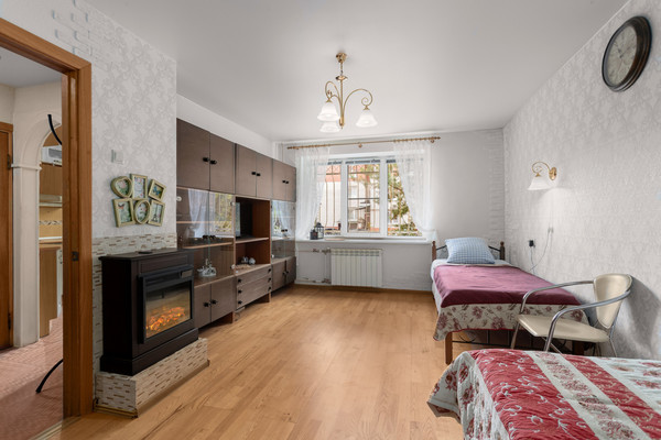 Продам однокомнатную (1-комн.) квартиру, Леонтьевская ул, 41, Пушкин г