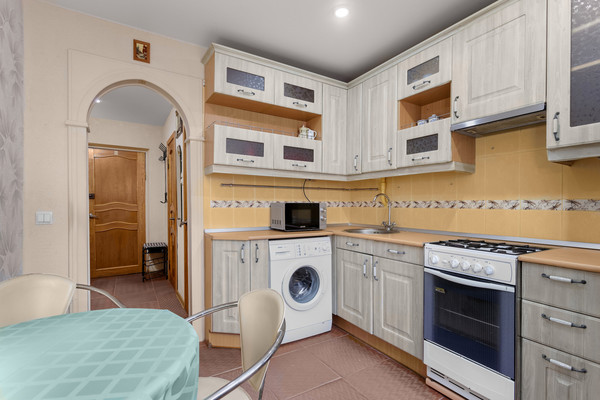 Продам однокомнатную (1-комн.) квартиру, Леонтьевская ул, 41, Пушкин г