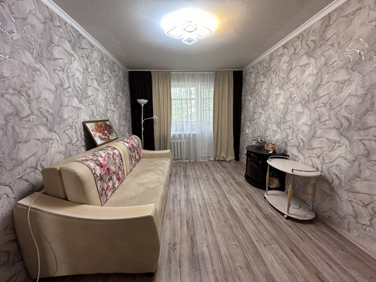 Продам трехкомнатную (3-комн.) квартиру, 50 лет Комсомола ул, 4, Переславль-Залесский г