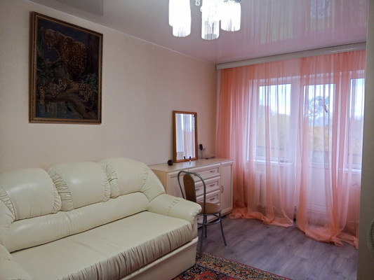 Продам двухкомнатную (2-комн.) квартиру, 1, Большая Вруда д