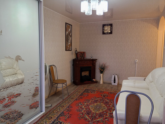 Продам двухкомнатную (2-комн.) квартиру, 1, Большая Вруда д