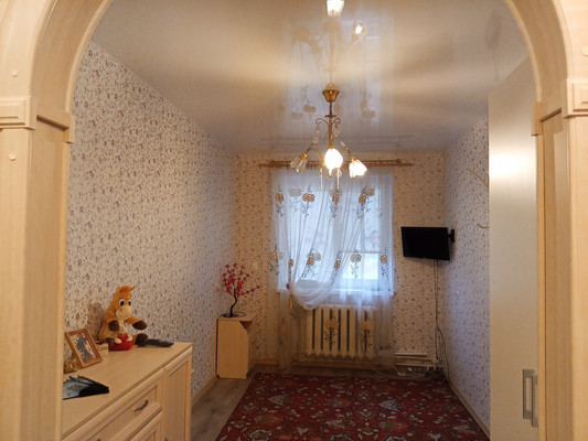 Продам двухкомнатную (2-комн.) квартиру, 1, Большая Вруда д