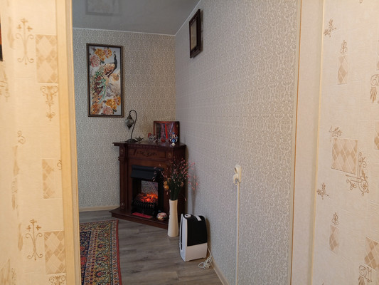 Продам двухкомнатную (2-комн.) квартиру, 1, Большая Вруда д