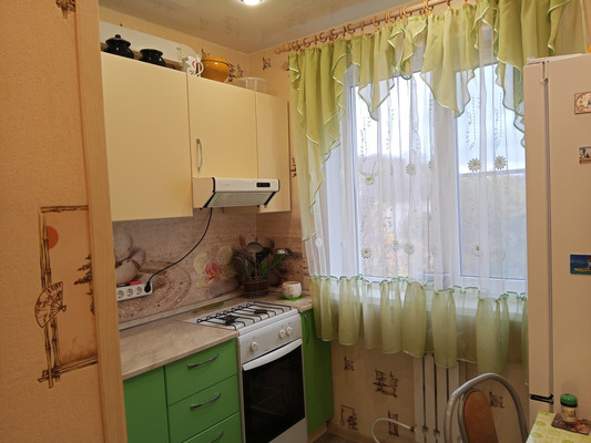 Продам двухкомнатную (2-комн.) квартиру, 1, Большая Вруда д