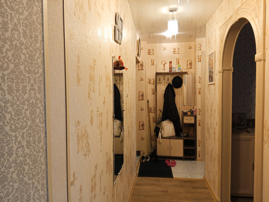 Продам двухкомнатную (2-комн.) квартиру, 1, Большая Вруда д