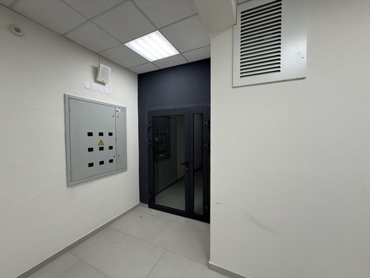 Продам однокомнатную (1-комн.) квартиру, Александра Суворова пр-кт, 97, Симферополь г