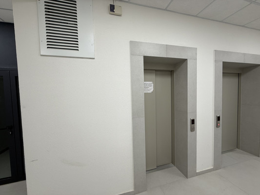 Продам однокомнатную (1-комн.) квартиру, Александра Суворова пр-кт, 97, Симферополь г