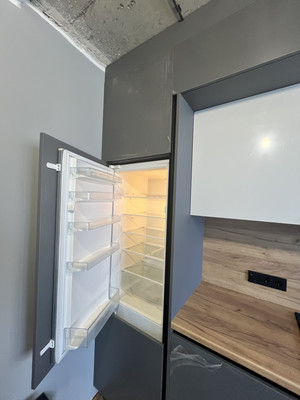 Продам двухкомнатную (2-комн.) квартиру, Ленина пр-кт, 95кг, Новороссийск г