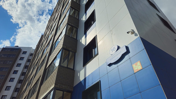 Продам трехкомнатную (3-комн.) квартиру, Колхозная ул, 16, Сыктывкар г