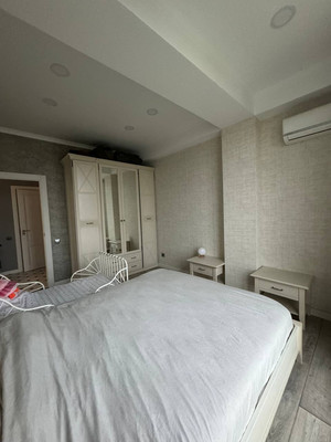 Продам двухкомнатную (2-комн.) квартиру, Виноградная ул, 116А, Беранда с