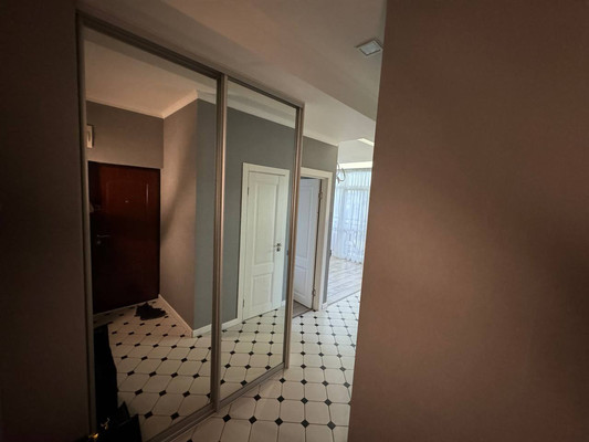 Продам двухкомнатную (2-комн.) квартиру, Виноградная ул, 116А, Беранда с