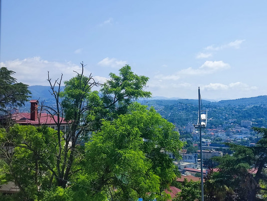 Продам трехкомнатную (3-комн.) квартиру, Виноградная ул, 55/1, Беранда с