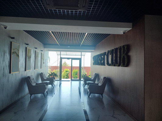 Продам трехкомнатную (3-комн.) квартиру, Виноградная ул, 55/1, Беранда с