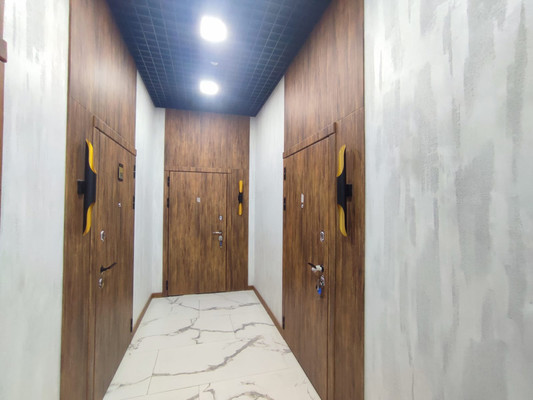 Продам трехкомнатную (3-комн.) квартиру, Виноградная ул, 55/1, Беранда с