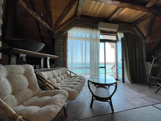 Продам многокомнатную квартиру, Курортный (Хостинский р-н) пр-кт, 17к1, Сочи г