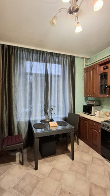 Продам двухкомнатную (2-комн.) квартиру, Решетникова ул, 9, Санкт-Петербург г