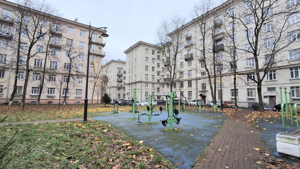 Продам двухкомнатную (2-комн.) квартиру, Решетникова ул, 9, Санкт-Петербург г